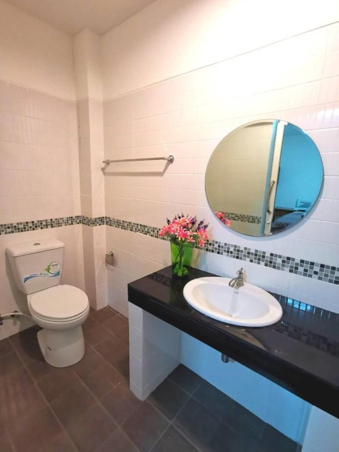 Hotel Pon House Chalong Exterior foto